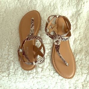 ❌SOLD❌Sandals size 8